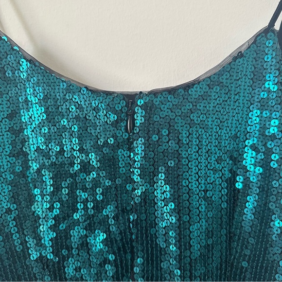 New Guess Green Sequined Bodycon Mini Dress With Floral Details Size S - Picture 6 of 8